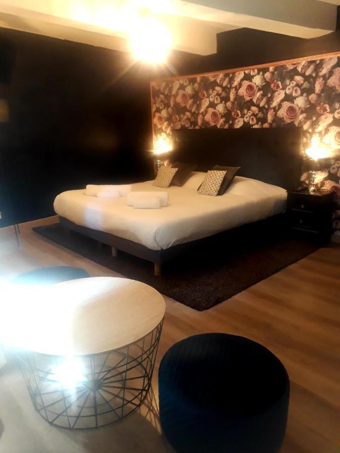 Hotel Renaissance マルティーグ エクステリア 写真